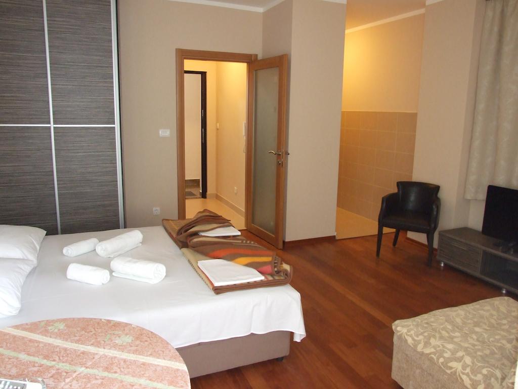 Apartments Oaza 2 Petrovac na moru Zimmer foto